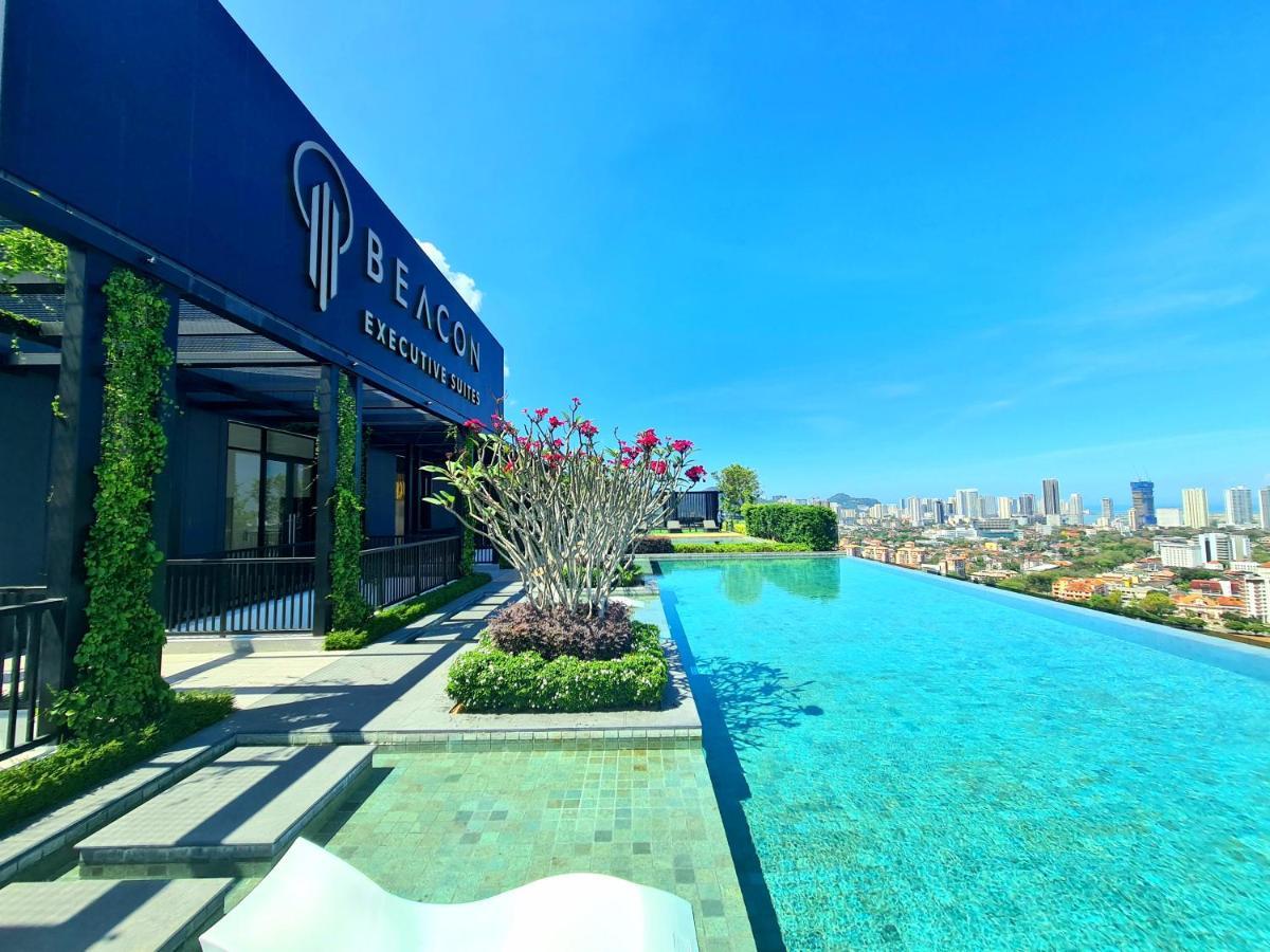 Beacon Executive Suite - Skypool Penang View George Town Esterno foto