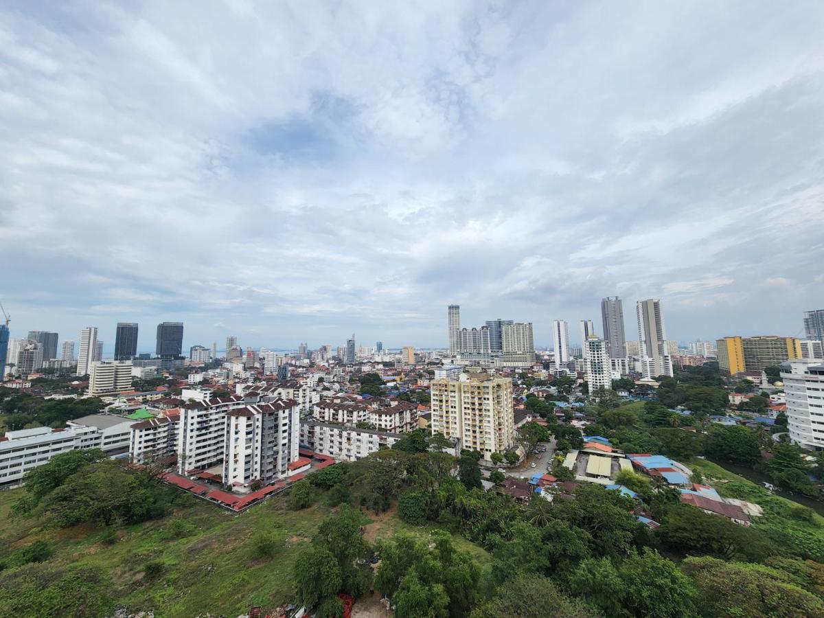 Beacon Executive Suite - Skypool Penang View George Town Esterno foto