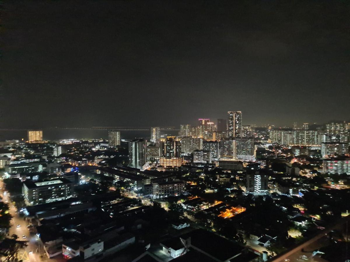 Beacon Executive Suite - Skypool Penang View George Town Esterno foto