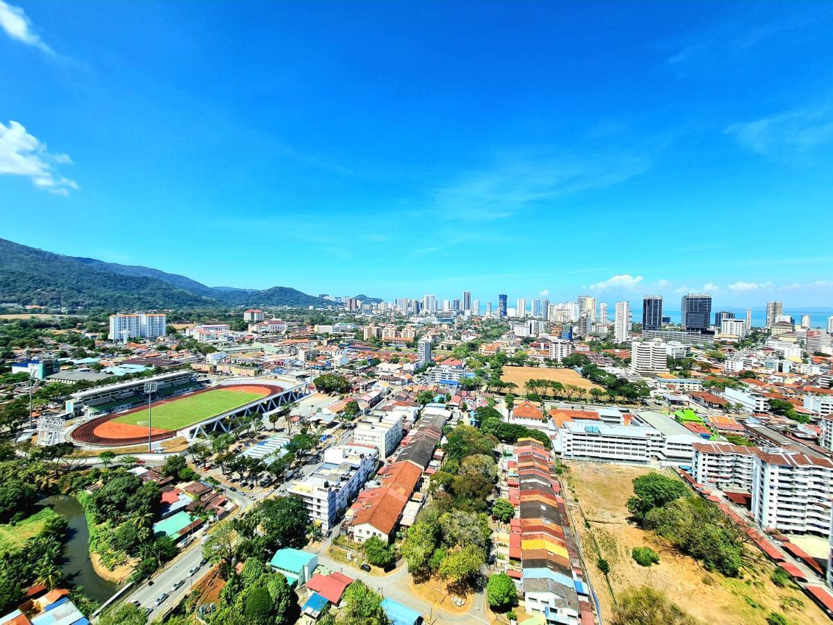 Beacon Executive Suite - Skypool Penang View George Town Esterno foto