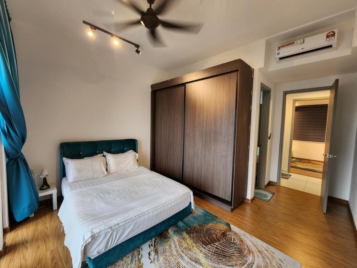 Beacon Executive Suite - Skypool Penang View George Town Esterno foto