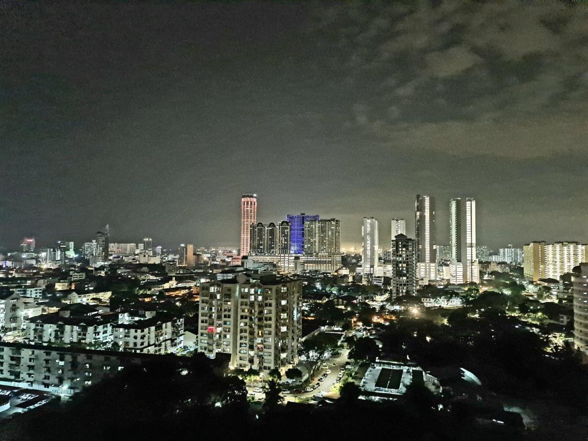 Beacon Executive Suite - Skypool Penang View George Town Esterno foto