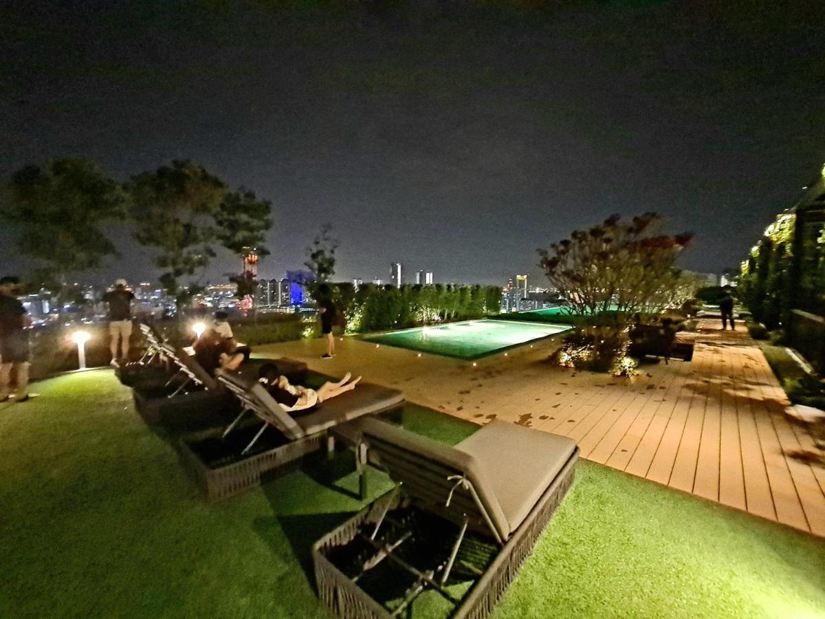 Beacon Executive Suite - Skypool Penang View George Town Esterno foto