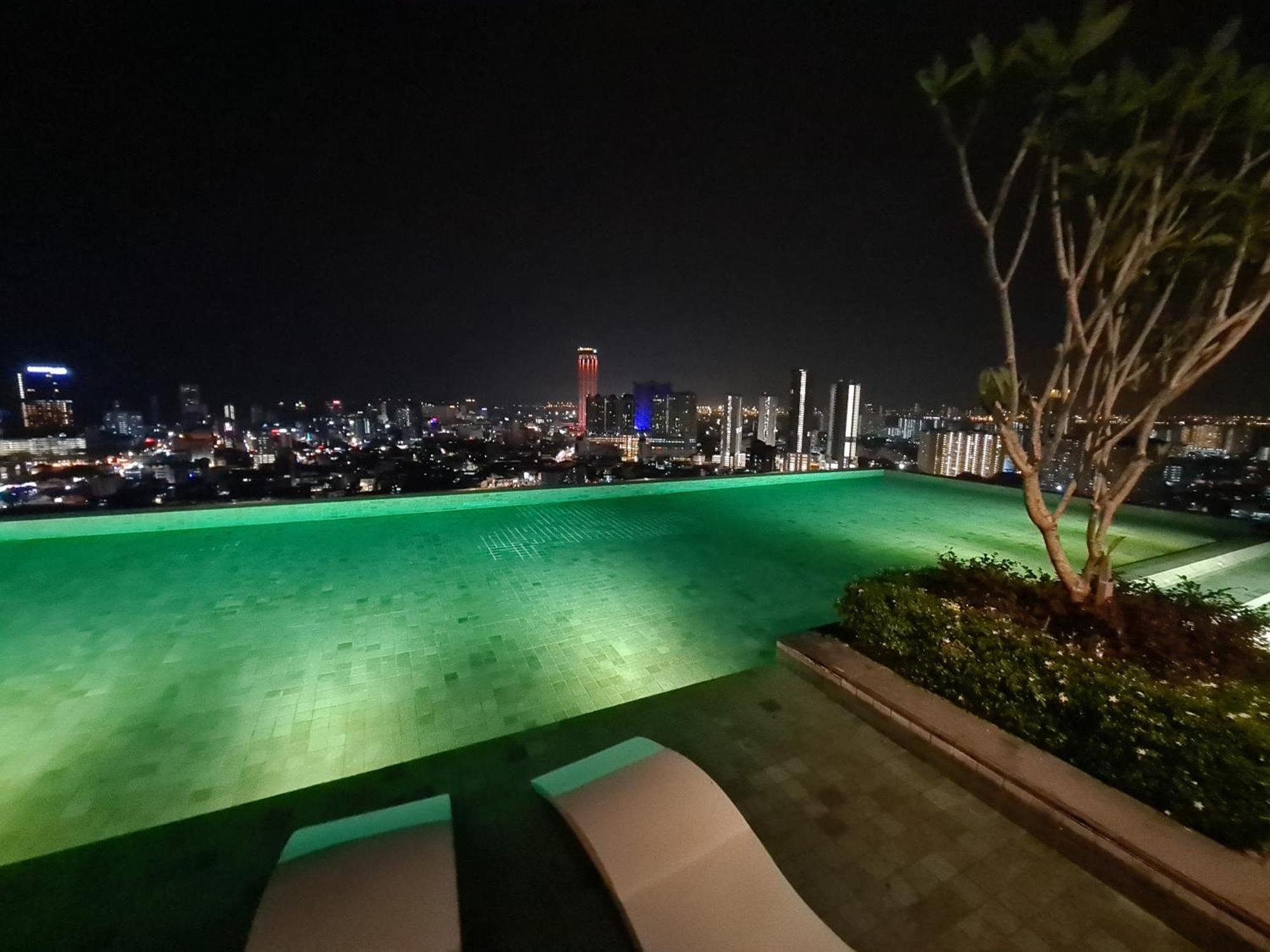 Beacon Executive Suite - Skypool Penang View George Town Esterno foto